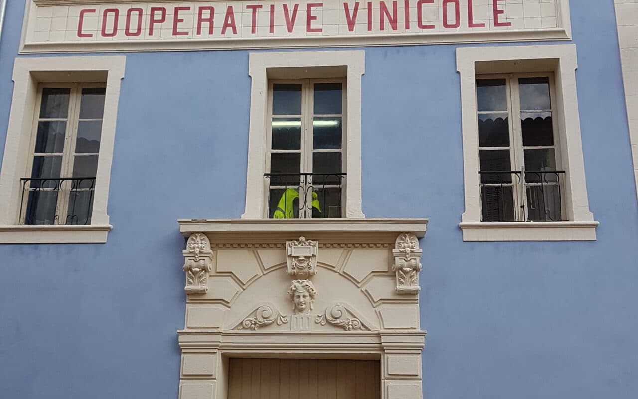 Devanture de l'ancienne cave coopérative