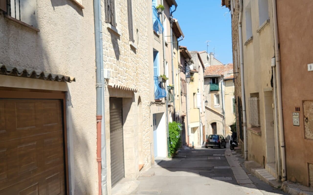 Rue dans Cuers