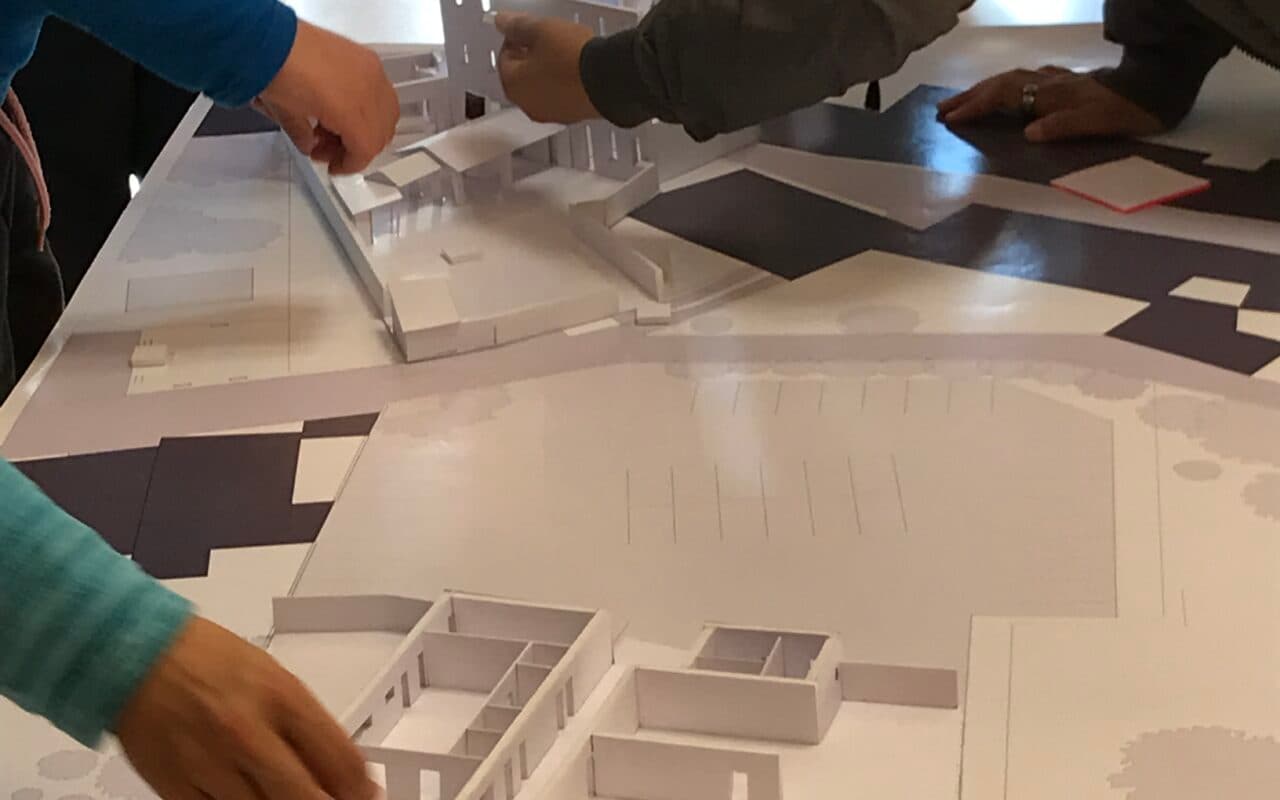 Groupe lors d'un atelier participatif à Correns